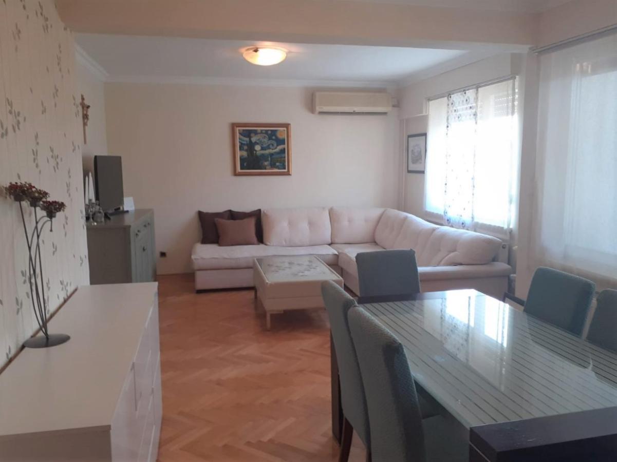 Spacious 80M2 Apartment In The Center Ljubuski Ngoại thất bức ảnh