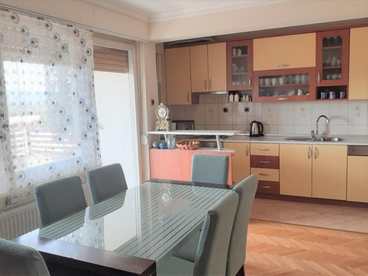 Spacious 80M2 Apartment In The Center Ljubuski Ngoại thất bức ảnh